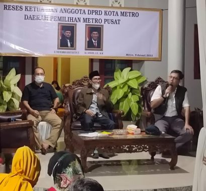 Wali Kota Metro Wahdi Resmikan Desa Kreatif Bung Yoss, Abdul Hakim Sambut Baik