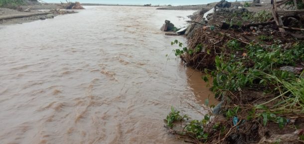 Penanganan Banjir di Way Pihabung Tanggamus Lambat, Kerusakan Makin Parah