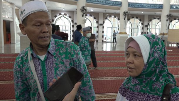Tangis Haru Pasangan Petani Asal Lampung Timur, Menabung 14 Tahun Demi Naik Haji