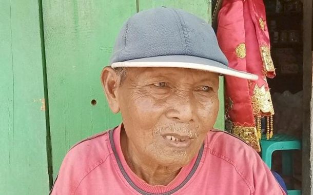 20 Tahun Jual Bambu, Kakek Suparmin Tetap Bersyukur Meski Sepi Pembeli