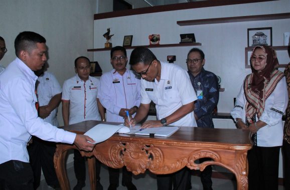 Pemkab Lampung Selatan Beri Jaminan Kecelakaan Kerja dan Kematian Bagi 4.466 Guru Honorer
