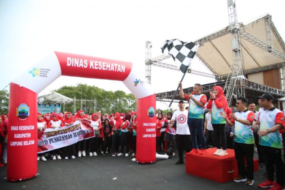 Jalan Sehat Meriahkan HUT Lampung Selatan Ke-66 dan Peringatan HKN 2022 