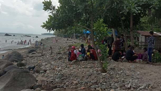 H+1 Libur Lebaran, Objek Wisata Pantai di Tanggamus Masih Sepi Pengunjung