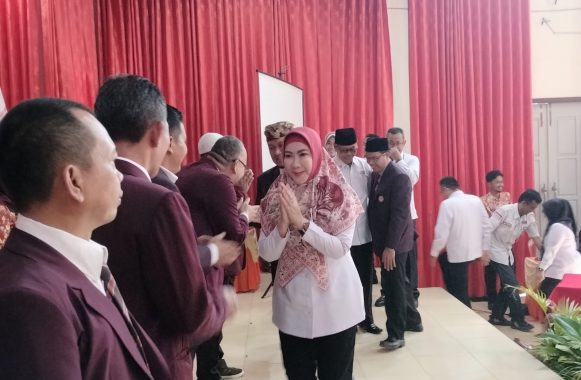 Dewi Handajani Hadiri Pelantikan DPD PPNI Tanggamus 2022-2027