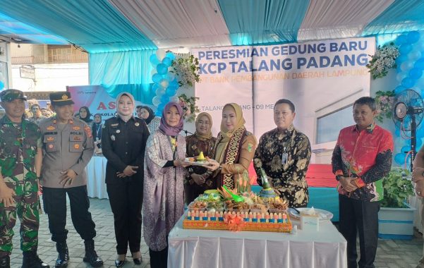 Bupati Tanggamus Hadiri Peresmian Gedung Baru KCP Bank Lampung Talang Padang