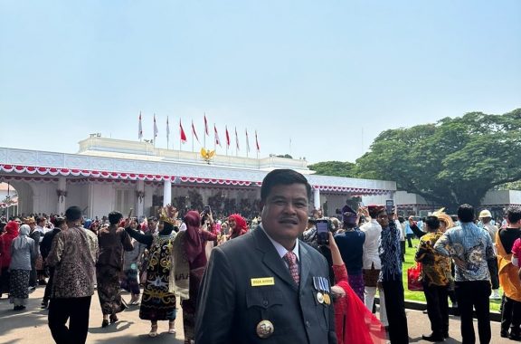 Bupati Lampung Tengah Ikuti Upacara HUT Ke-78 RI di Istana Merdeka