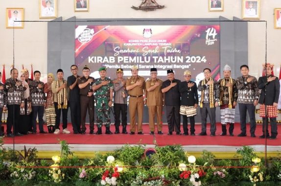 Bupati Lampung Tengah Hadiri Kirab Pemilu 2024