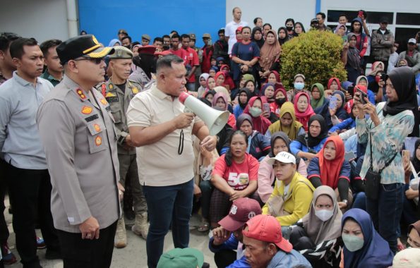 Bupati Lampung Selatan Bantu Mediasi, Buruh PT SSH Dapat THR Penuh