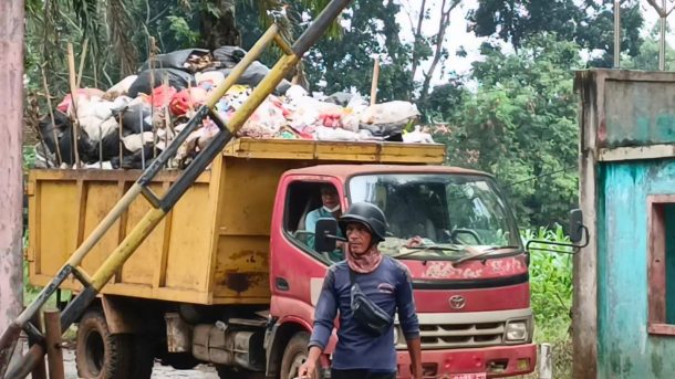 Advertorial: Pamong Karangrejo Metro Utara Dukung Pengolahan Sampah Sanitary Landfill