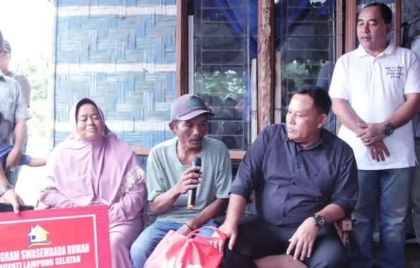 Dua Warga Jati Agung Terima Bantuan Bedah Rumah dari Pemkab Lampung Selatan