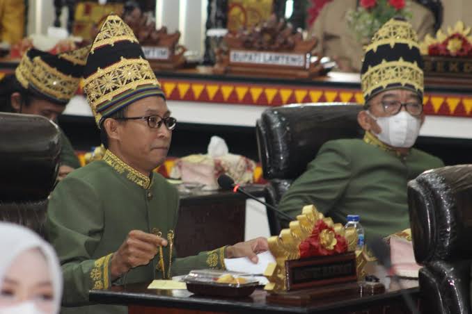 Rapat Paripurna HUT Ke-85 Kota Metro Diwarnai Interupsi