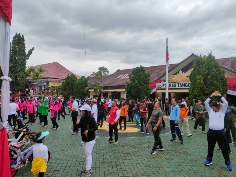 HUT Bhayangkara Ke-77, Pemkab Tanggamus dan TNI-Polri Olahraga Bersama