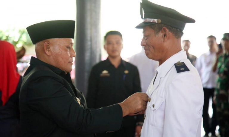 Bupati Lampung Selatan Lantik Kepala Desa Kecapi