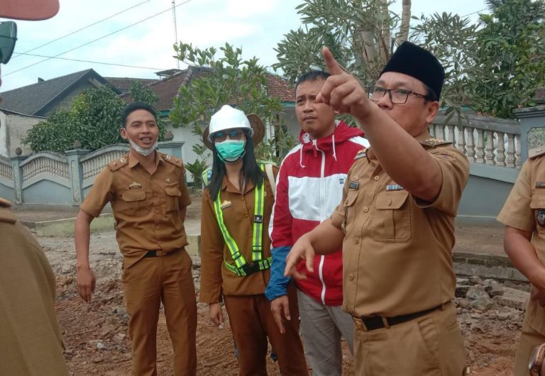 Wali Kota Metro Pastikan Perbaikan Jalan Rampung Akhir 2023