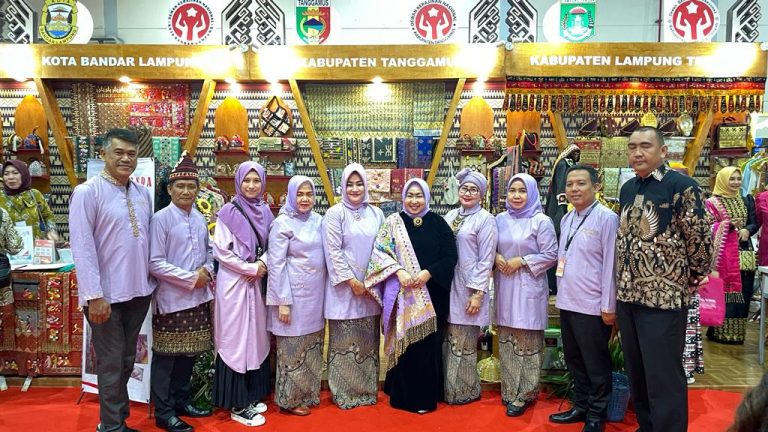 Dekranasda Tanggamus Ikut Serta di Inacraft 2024