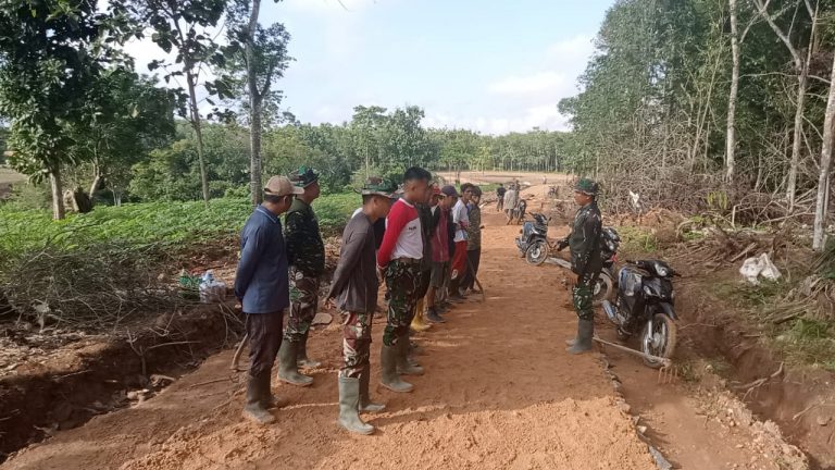 Satgas TMMD Ke-120 Kodim 0421/LS Awali Aktivitas dengan Apel Pagi