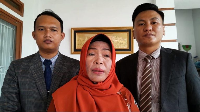 Hakim PN Metro Vonis Bebas Mantan Kadis DPKP Farida