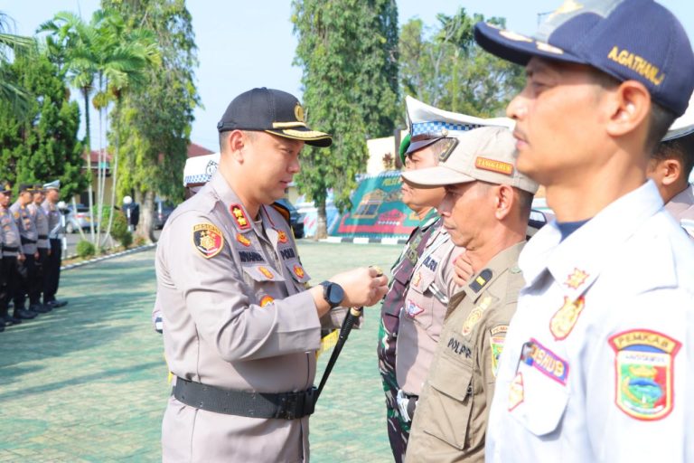 Kapolres Tanggamus Pimpin Apel Gelar Pasukan Operasi Zebra Krakatau 2024