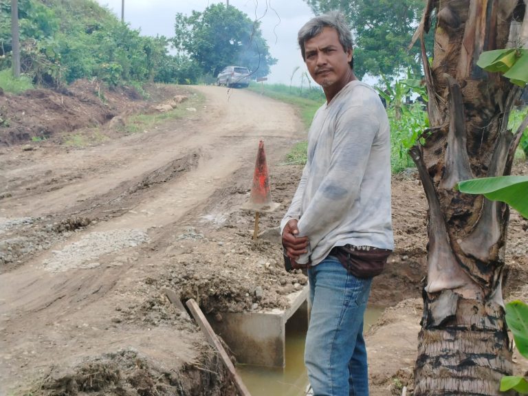 Kesal Kritikannya Tak Digubris, Warga Batubalai Hentikan Pengerjaan Proyek Drainase