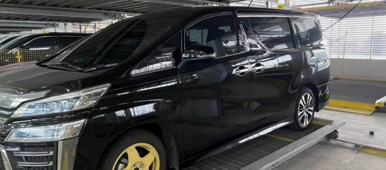 KPK Hibahkan Mobil Vellfire Hasil Rampasan Korupsi ke Pemkab Lampung Selatan