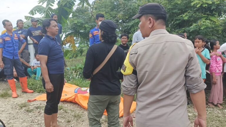 Mayat Terapung di Sungai Way Bulog Gegerkan Warga Pringsewu