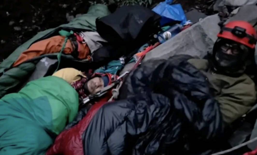 Perjuangan Heroik Relawan Evakuasi Pendaki Brasil di Gunung Rinjani